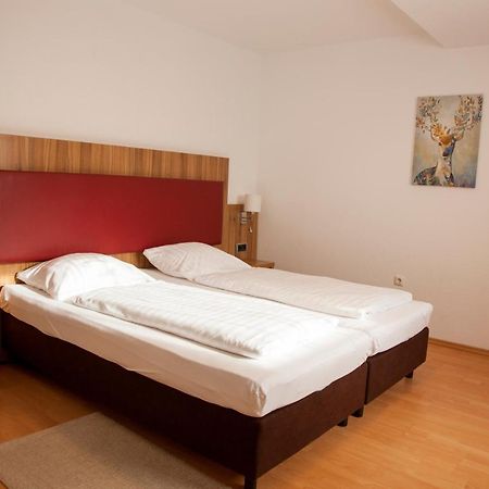 Gaestehaus Haeuser Linden  Екстер'єр фото